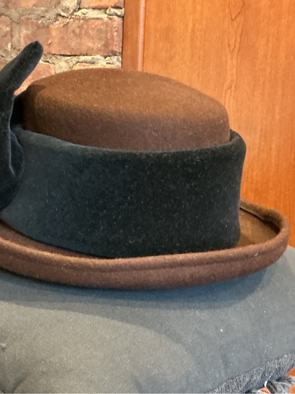 Burberry Brown and Black Wool Felt Hat